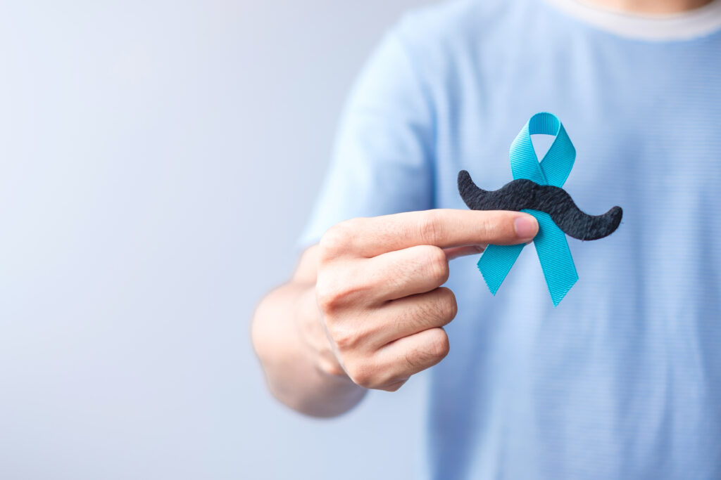 Synptomy raka prostaty. Wczesne stadia raka prostaty często nie dają żadnych objawów. Symptomy mogą pojawić się, gdy nowotwór staje się większy i zaczyna wpływać na cewkę moczową lub sąsiadujące struktury. 